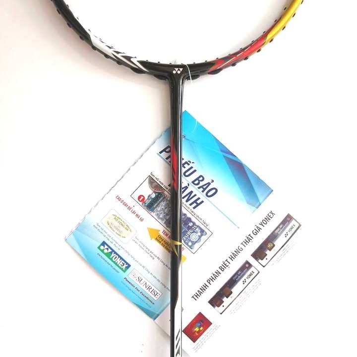 Vợt Cầu Lông Yonex Voltric LD9 – 4UG5